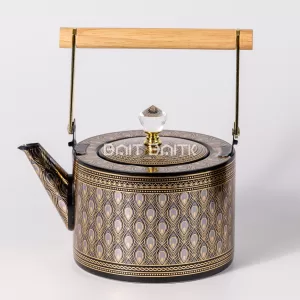 إبريق شاي أسود وذهبي منظر أمامي مع مقبض خشبي سعة 1.5 لتر SK-4007